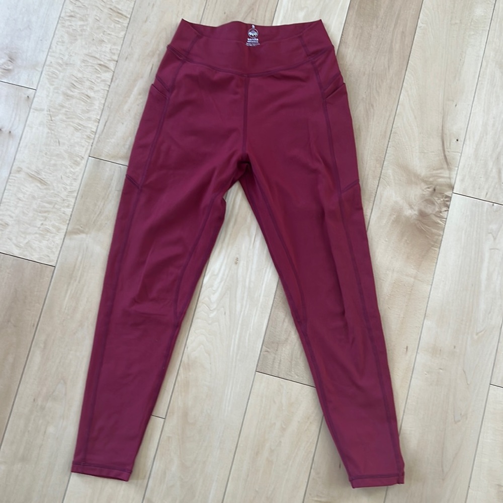 Rust-red Senita Athletics Leggings
